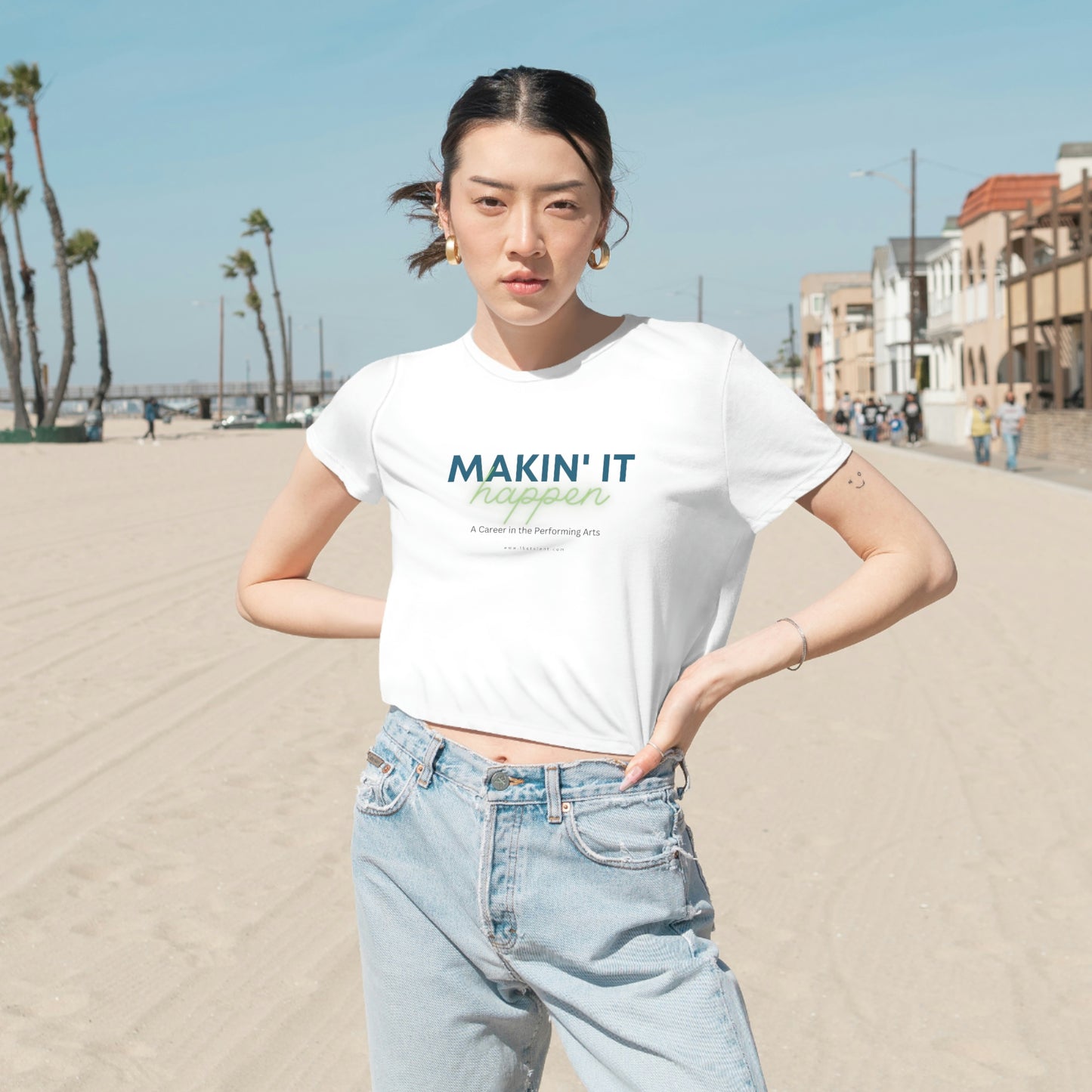 Makin' It Happen Women's Flowy Cropped Tee Blue Green